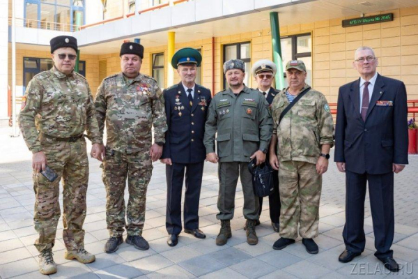 Памятную доску Дмитрию Разумовскому открыли в Зеленограде