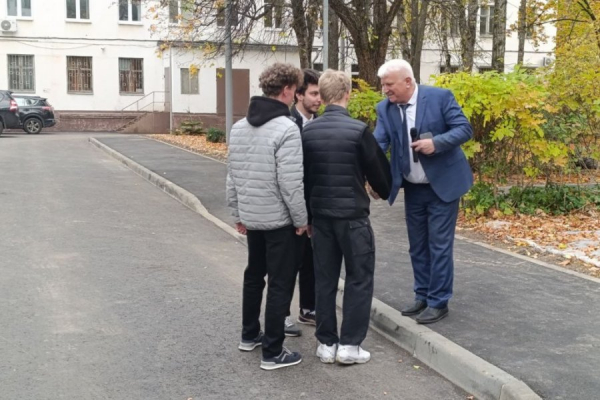В Зеленограде памятную стелу открыли в сквере у ЦКБ «Дейтон»