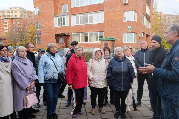 Первый заместитель главы управы Савелки Александр Умеренков провел традиционный обход территории