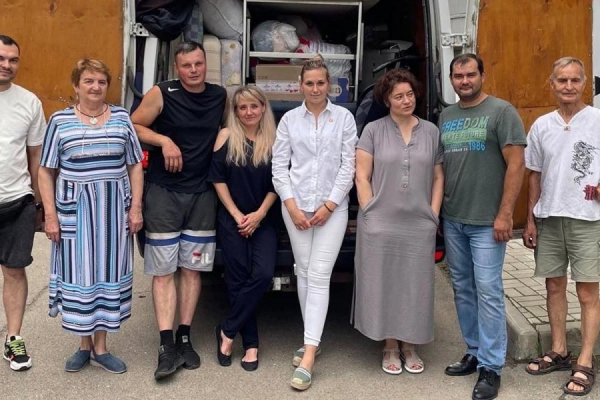 Волонтеры Троицка собрали и доставили в зону СВО более 220 тонн гумпомощи