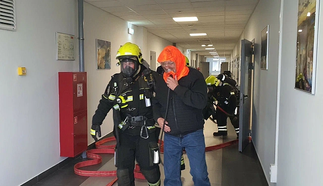 Пожарные в Зеленограде провели тренировку в одном из ведущих центров электронной промышленности России