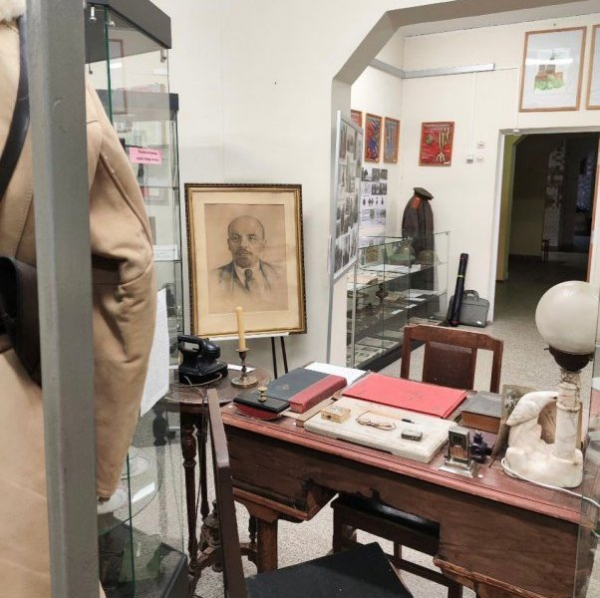 Делегация зеленоградцев посетила Музей Карбышева и его времени