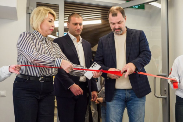 В библиотеке №252 открылась выставка лауреатов фестивалей «Россия, которую мы защищаем»