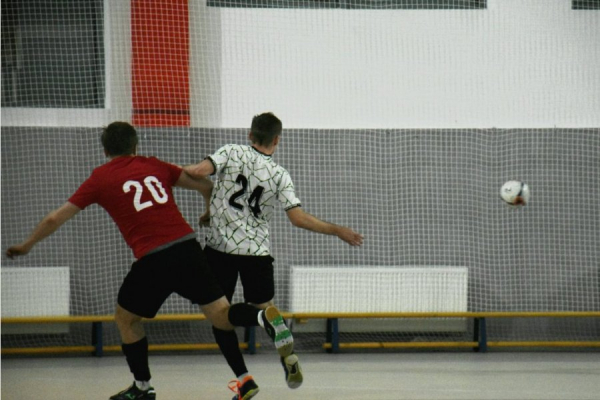 Три лиги и десятки матчей: начался сезон-2025/26 футзального первенства Зеленограда