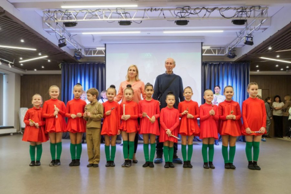 В библиотеке №252 открылась выставка лауреатов фестивалей «Россия, которую мы защищаем»