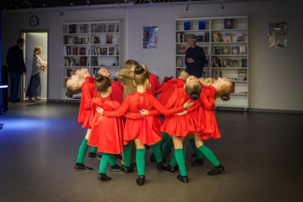 В библиотеке №252 открылась выставка лауреатов фестивалей «Россия, которую мы защищаем»