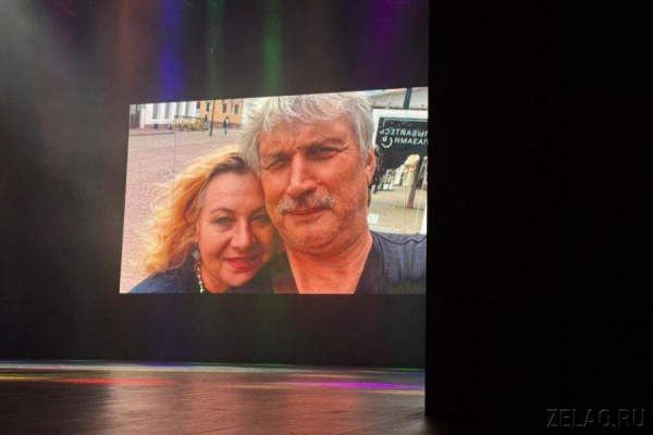 В «Ведогонь-театре» состоялся юбилейный вечер Александра Бавтрикова и Натальи Табачковой «Опять 25!»