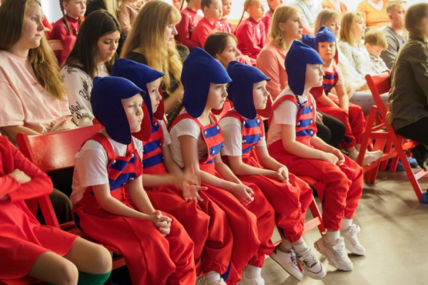 В библиотеке №252 открылась выставка лауреатов фестивалей «Россия, которую мы защищаем»