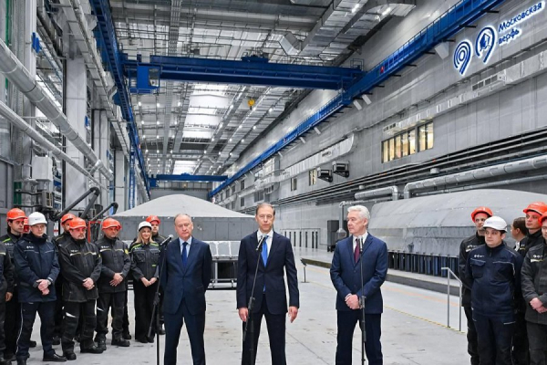 Сергей Собянин открыл верфь для строительства инновационных электросудов