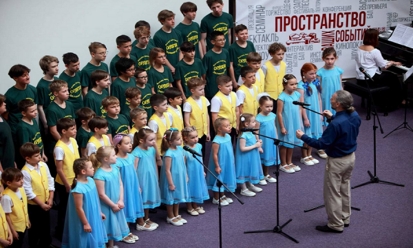 В КЦ «Зеленоград» пройдет концерт творческих коллективов «Вместе весело шагать»