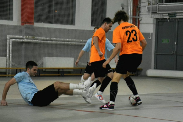 Три лиги и десятки матчей: начался сезон-2025/26 футзального первенства Зеленограда