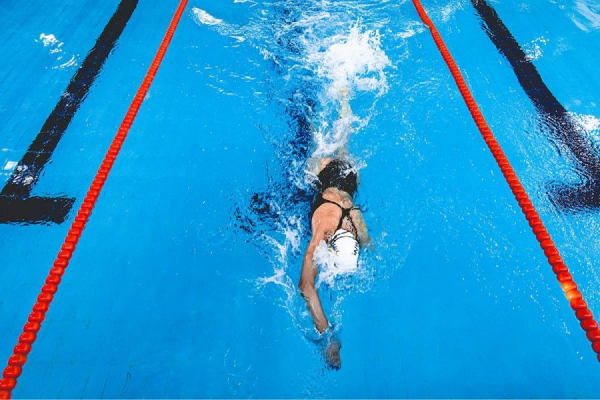 Бесплатные тренировки по плаванию и аквааэробике проводятся в столице