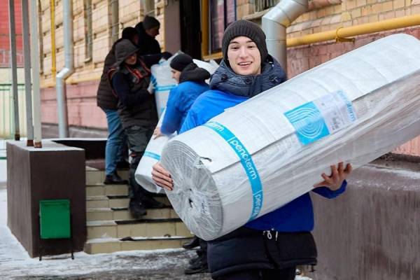 В ЮВАО прошла акция по сбору подарков для бойцов СВО и детей из новых регионов