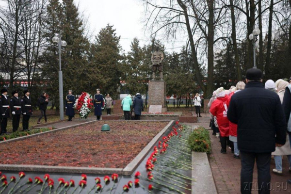 В Зеленограде состоялись возложения к памятным местам в честь годовщины начала контрнаступления под Москвой
