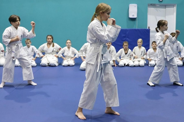 В Москве проводятся бесплатные тренировки по боксу и спортивной борьбе