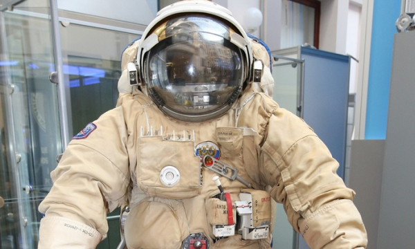 Космический мотоцикл: нас не догонят!