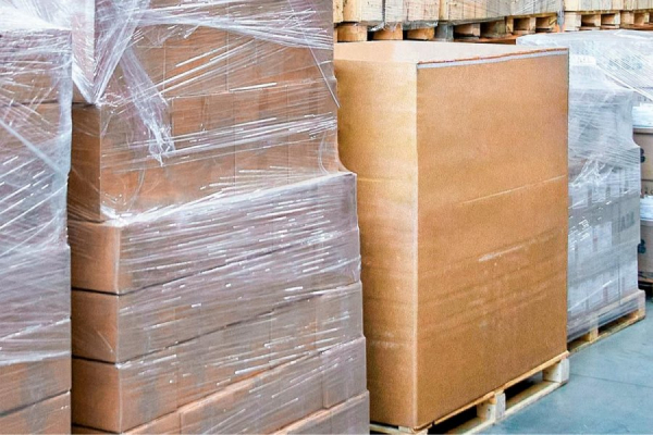 Участник ярмарки в ЦАО отправляет в зону СВО стройматериалы и инструменты