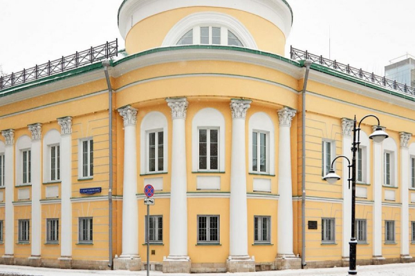 На Пятницкой отреставрировали особняк XVIII-XIX веков